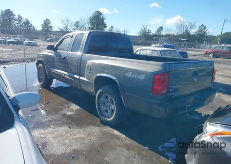 2005 Dodge Dakota Slt z USA, uszkodzony, nr VIN 1D7HW42K05S332626